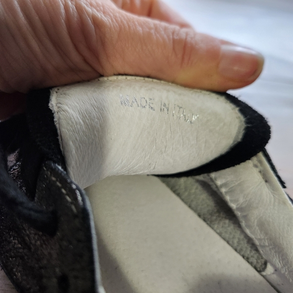 B2 Browns metallic sneakers women's size 8 or 38 - Picture 8 of 8